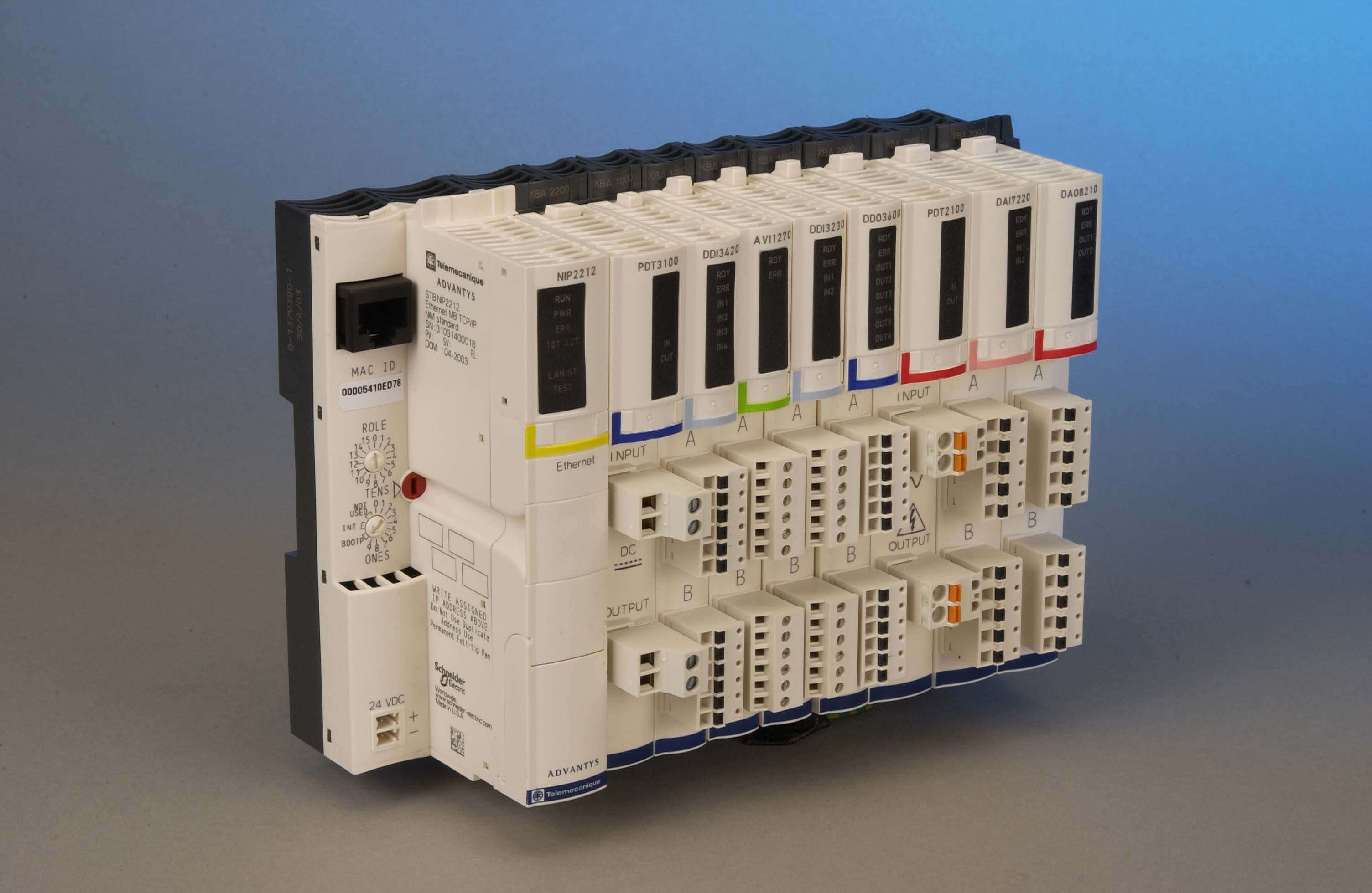 Image Description for https://tedi24.pro/itcmedia/images/20190424/STBNIP2212_SCHNEIDERELECTRIC_7.jpeg