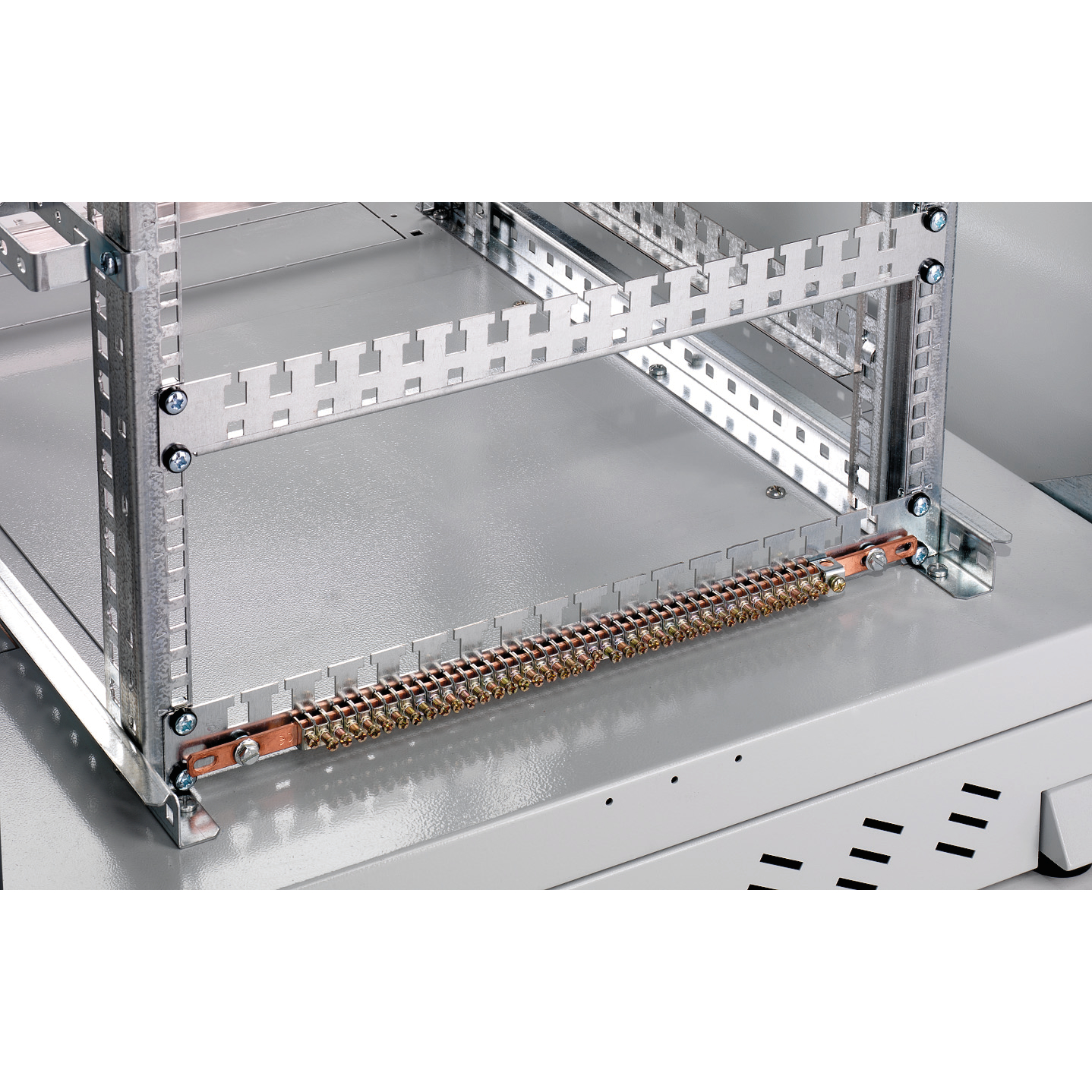 https://tedi24.pro/itcmedia/images/20190425/NSYAEEC1UN_SCHNEIDERELECTRIC_1.jpeg Image Description for https://tedi24.pro/itcmedia/images/20190425/NSYAEEC1UN_SCHNEIDERELECTRIC_1.jpeg