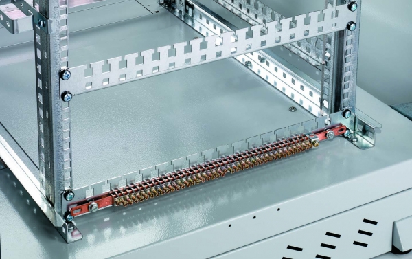 https://tedi24.pro/itcmedia/images/20190425/NSYAEEC1UN_SCHNEIDERELECTRIC_3.jpg Image Description for https://tedi24.pro/itcmedia/images/20190425/NSYAEEC1UN_SCHNEIDERELECTRIC_3.jpg
