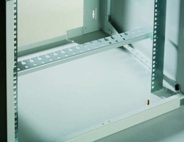 Image Description for https://tedi24.pro/itcmedia/images/20190425/NSYSRCOPB_SCHNEIDERELECTRIC_2.jpg