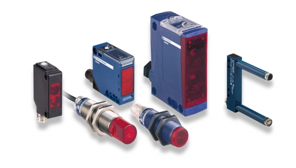 Image Description for https://tedi24.pro/itcmedia/images/20190425/XUVR0605PANM8_SCHNEIDERELECTRIC_3.jpg
