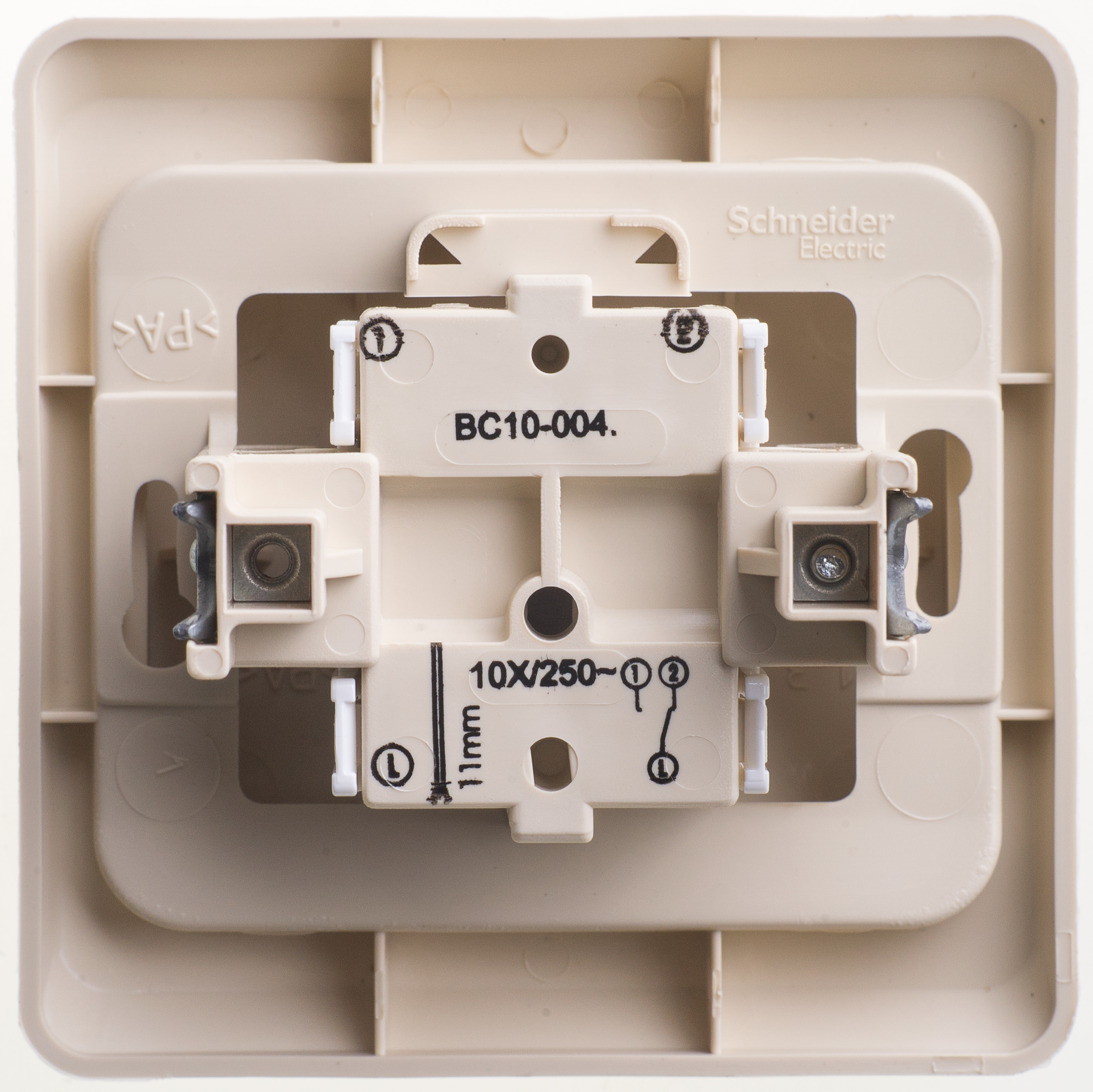 https://tedi24.pro/itcmedia/images/20190426/BC10004K_SCHNEIDERELECTRIC_1.jpeg Image Description for https://tedi24.pro/itcmedia/images/20190426/BC10004K_SCHNEIDERELECTRIC_1.jpeg