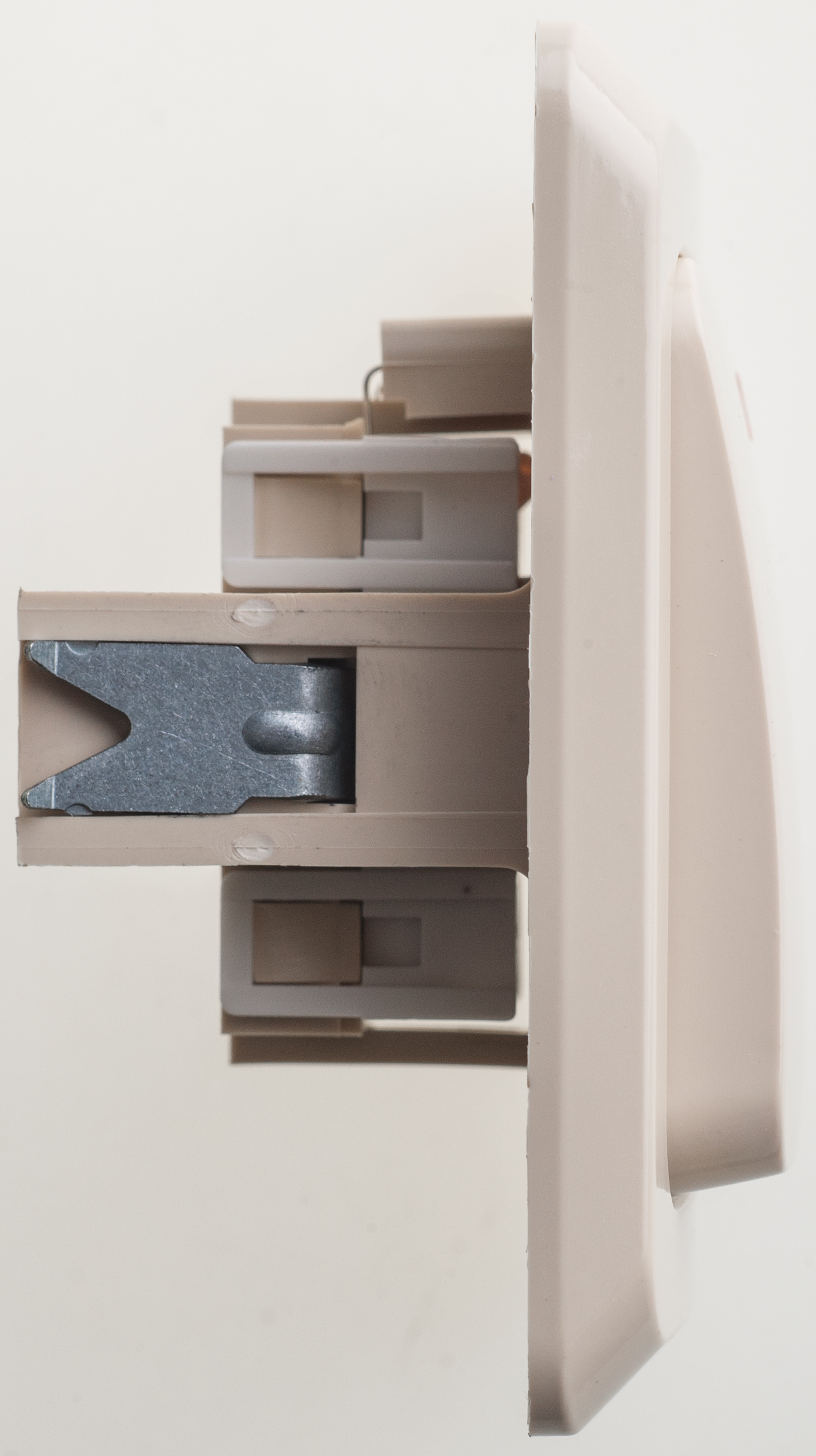 Image Description for https://tedi24.pro/itcmedia/images/20190426/BC10007K_SCHNEIDERELECTRIC_3.jpeg