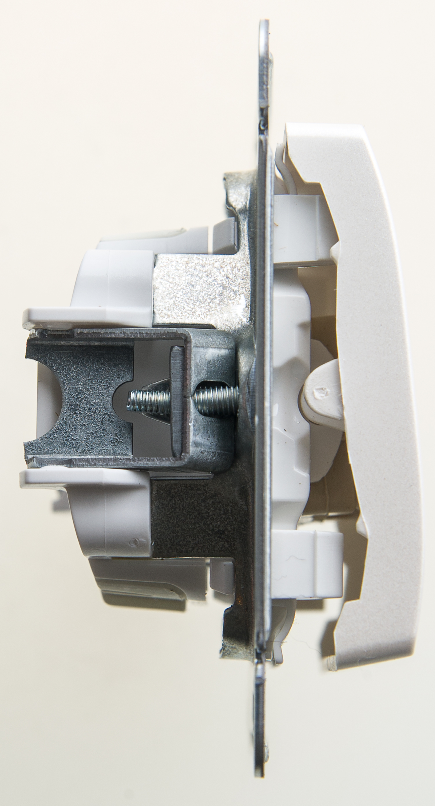 https://tedi24.pro/itcmedia/images/20190426/GSL000615_SCHNEIDERELECTRIC_4.jpeg Image Description for https://tedi24.pro/itcmedia/images/20190426/GSL000615_SCHNEIDERELECTRIC_4.jpeg
