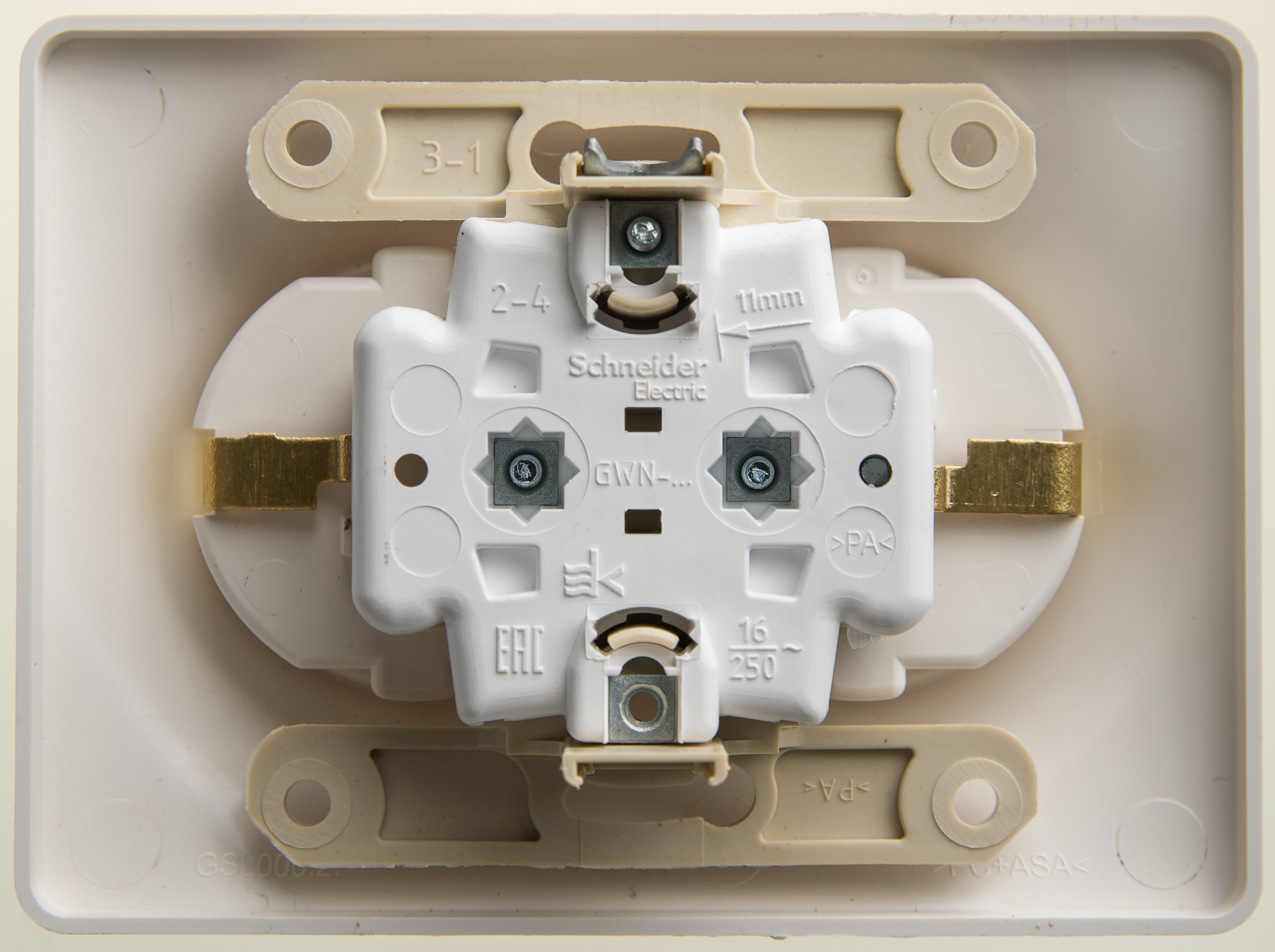 Image Description for https://tedi24.pro/itcmedia/images/20190426/GSL000624_SCHNEIDERELECTRIC_2.jpeg