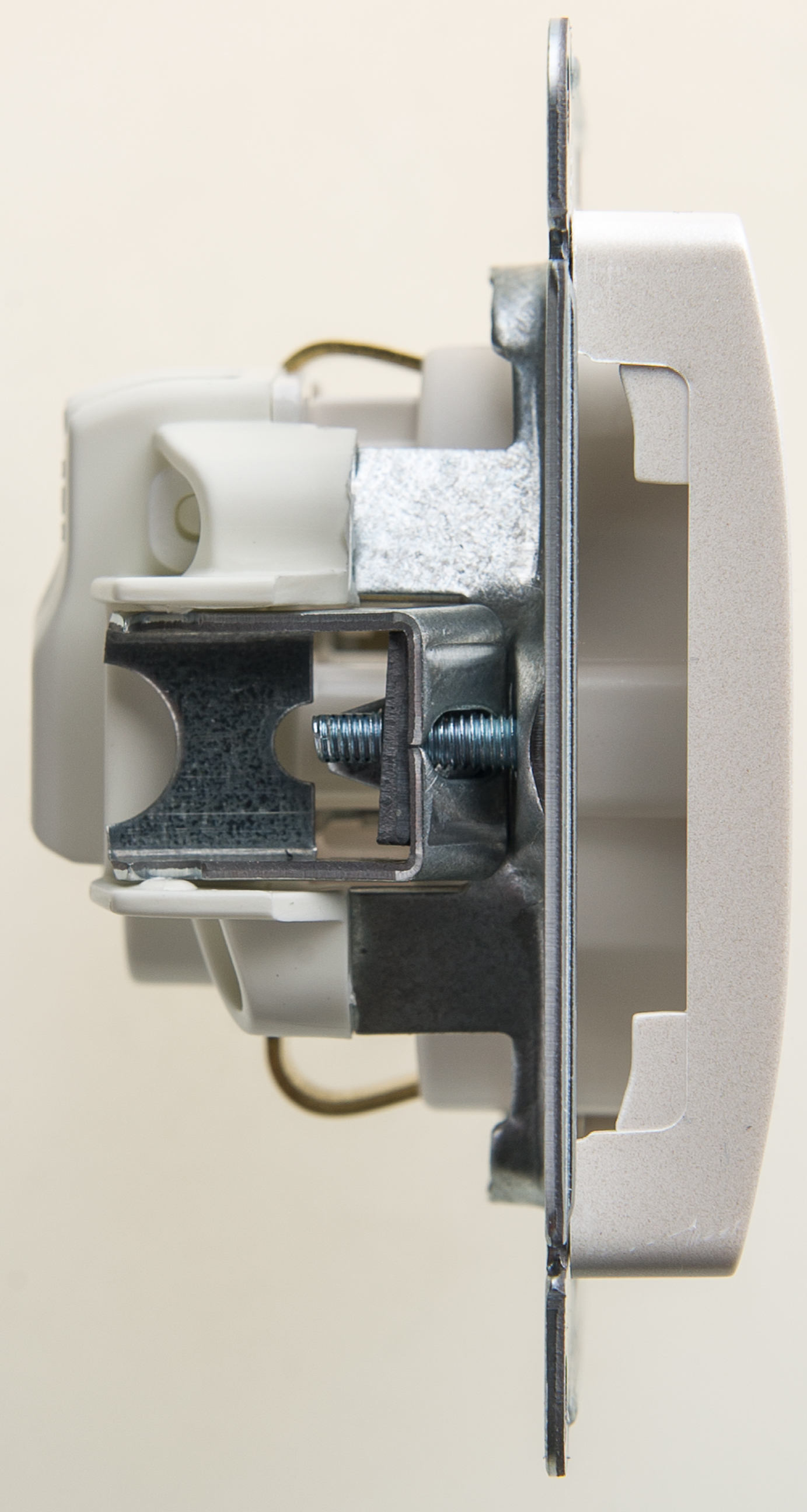 https://tedi24.pro/itcmedia/images/20190426/GSL000643_SCHNEIDERELECTRIC_4.jpeg Image Description for https://tedi24.pro/itcmedia/images/20190426/GSL000643_SCHNEIDERELECTRIC_4.jpeg