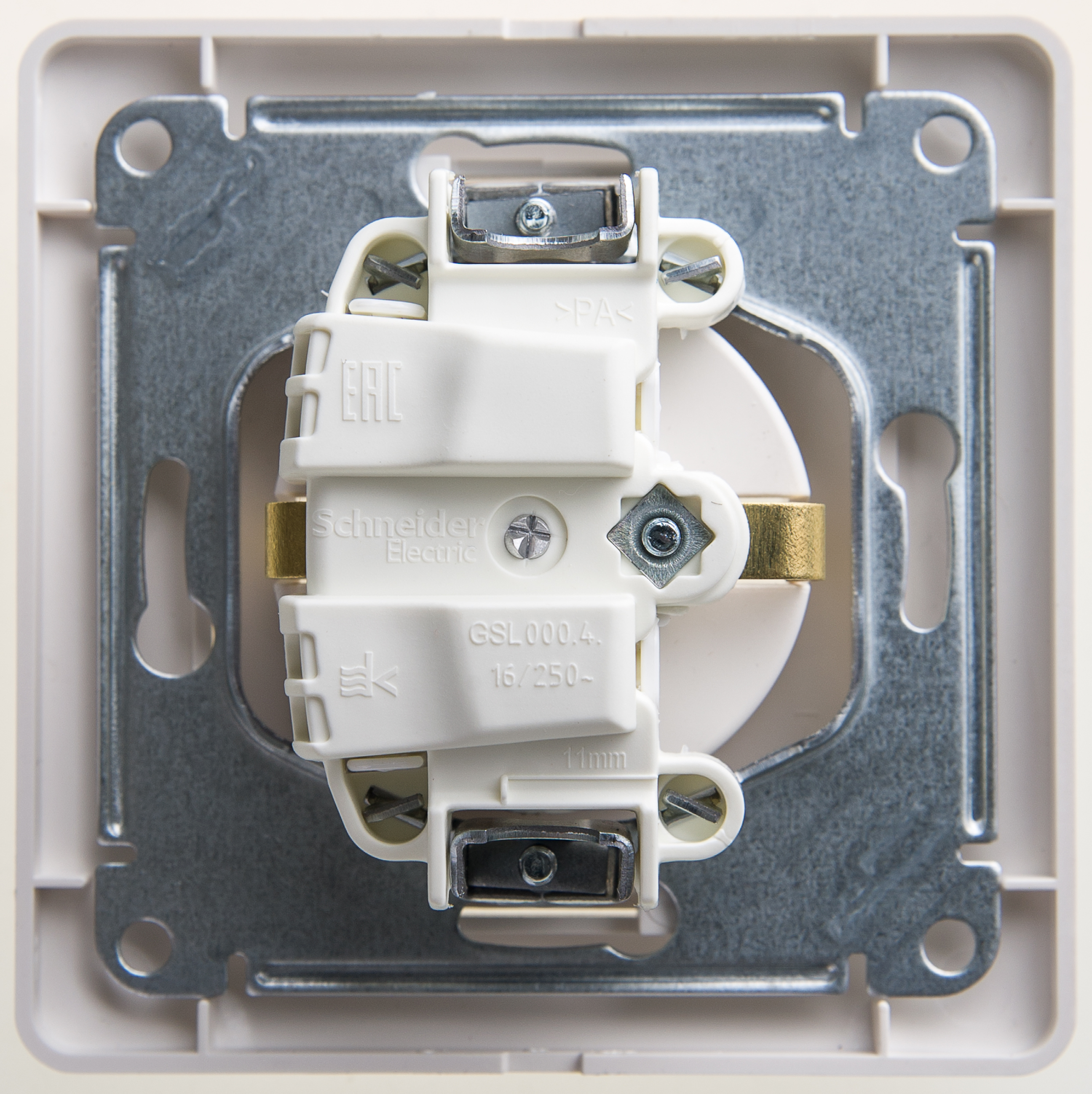 https://tedi24.pro/itcmedia/images/20190426/GSL000644_SCHNEIDERELECTRIC_3.jpeg Image Description for https://tedi24.pro/itcmedia/images/20190426/GSL000644_SCHNEIDERELECTRIC_3.jpeg