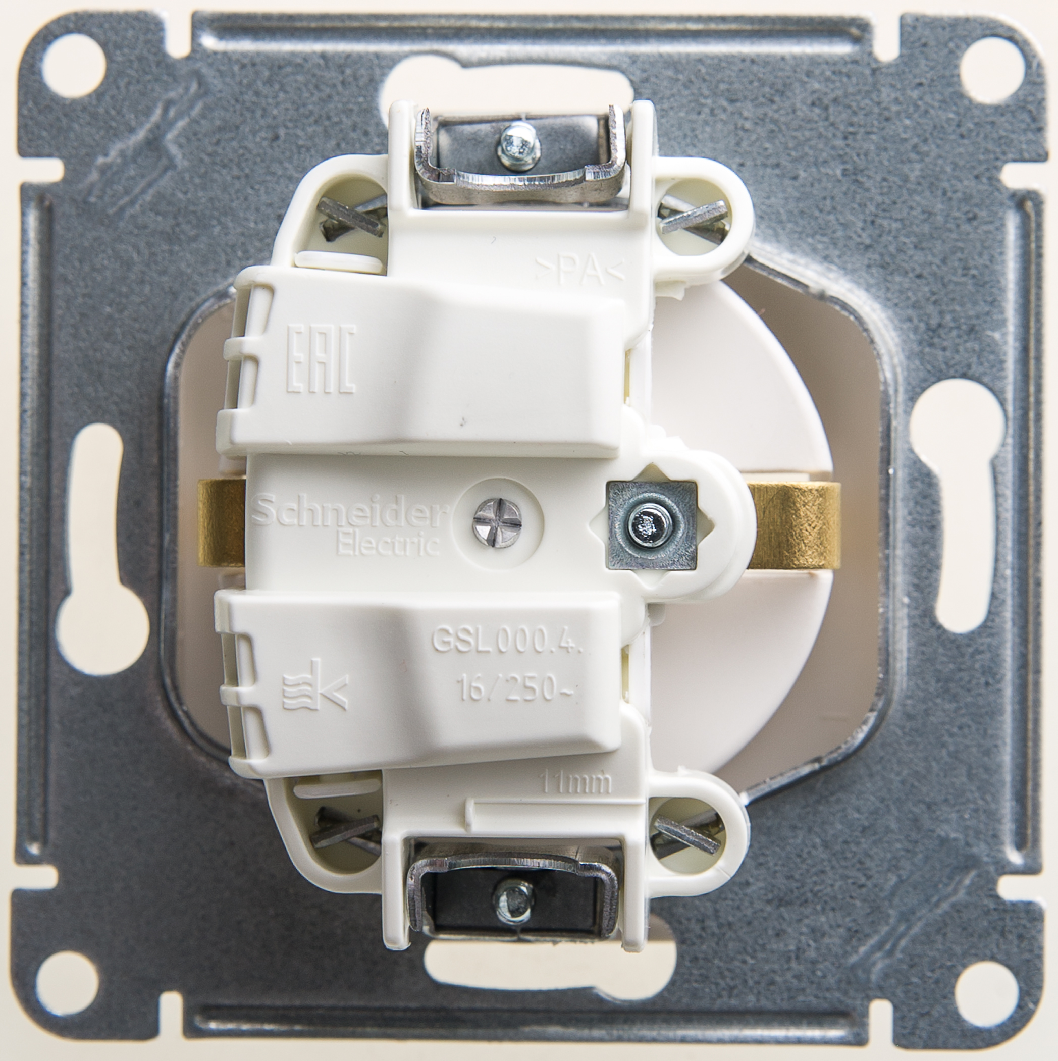 https://tedi24.pro/itcmedia/images/20190426/GSL000645_SCHNEIDERELECTRIC_3.jpeg Image Description for https://tedi24.pro/itcmedia/images/20190426/GSL000645_SCHNEIDERELECTRIC_3.jpeg