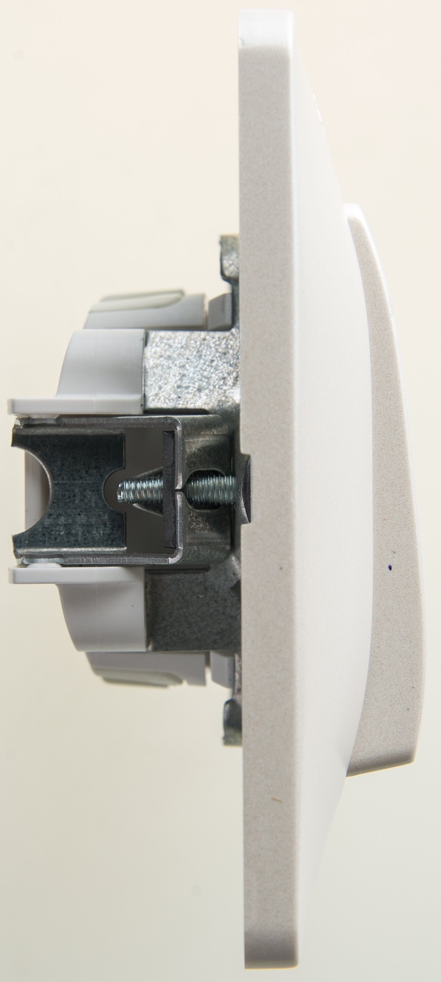 https://tedi24.pro/itcmedia/images/20190426/GSL000652_SCHNEIDERELECTRIC_4.jpeg Image Description for https://tedi24.pro/itcmedia/images/20190426/GSL000652_SCHNEIDERELECTRIC_4.jpeg