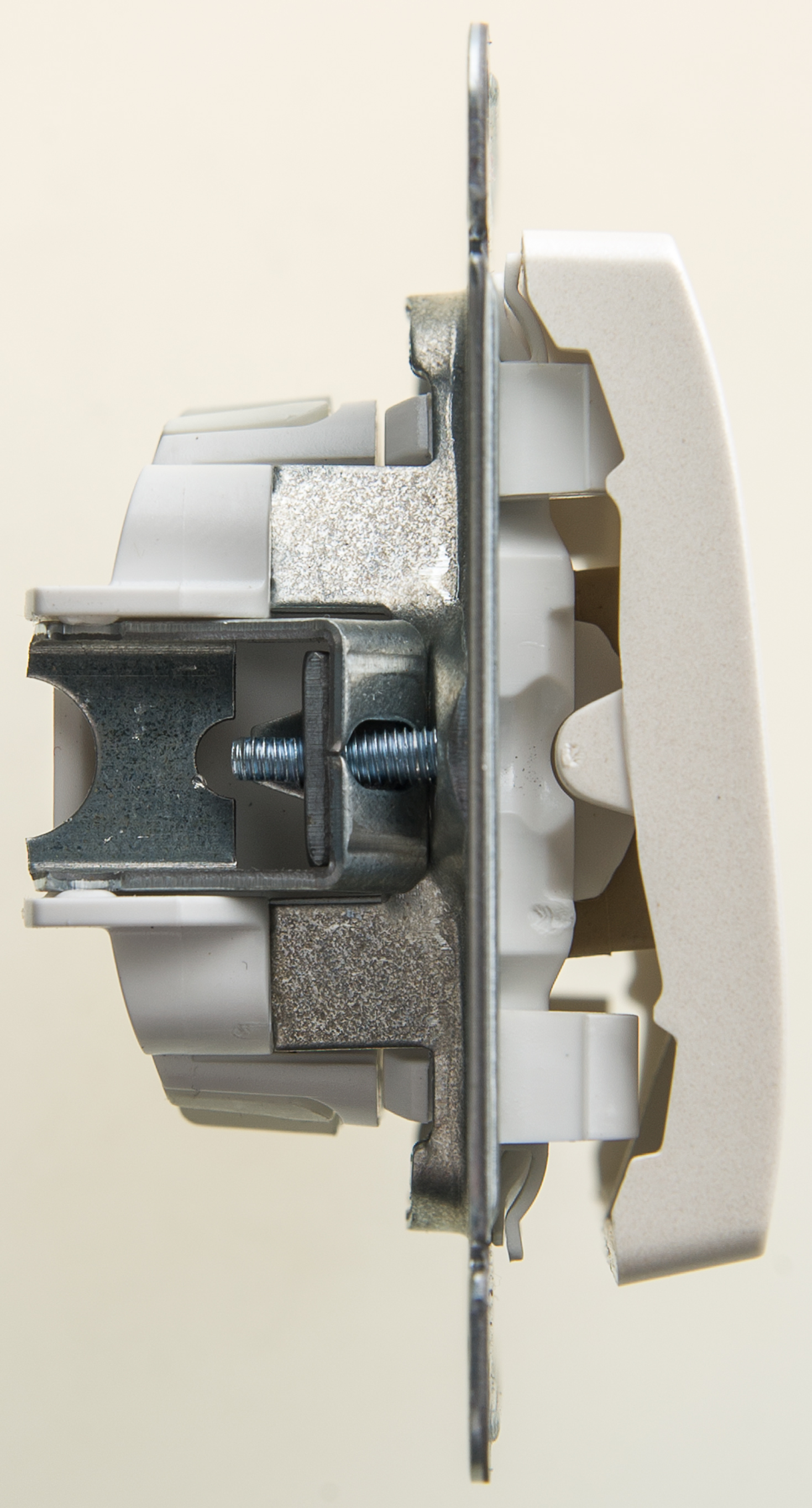 https://tedi24.pro/itcmedia/images/20190426/GSL000665_SCHNEIDERELECTRIC_4.jpeg Image Description for https://tedi24.pro/itcmedia/images/20190426/GSL000665_SCHNEIDERELECTRIC_4.jpeg