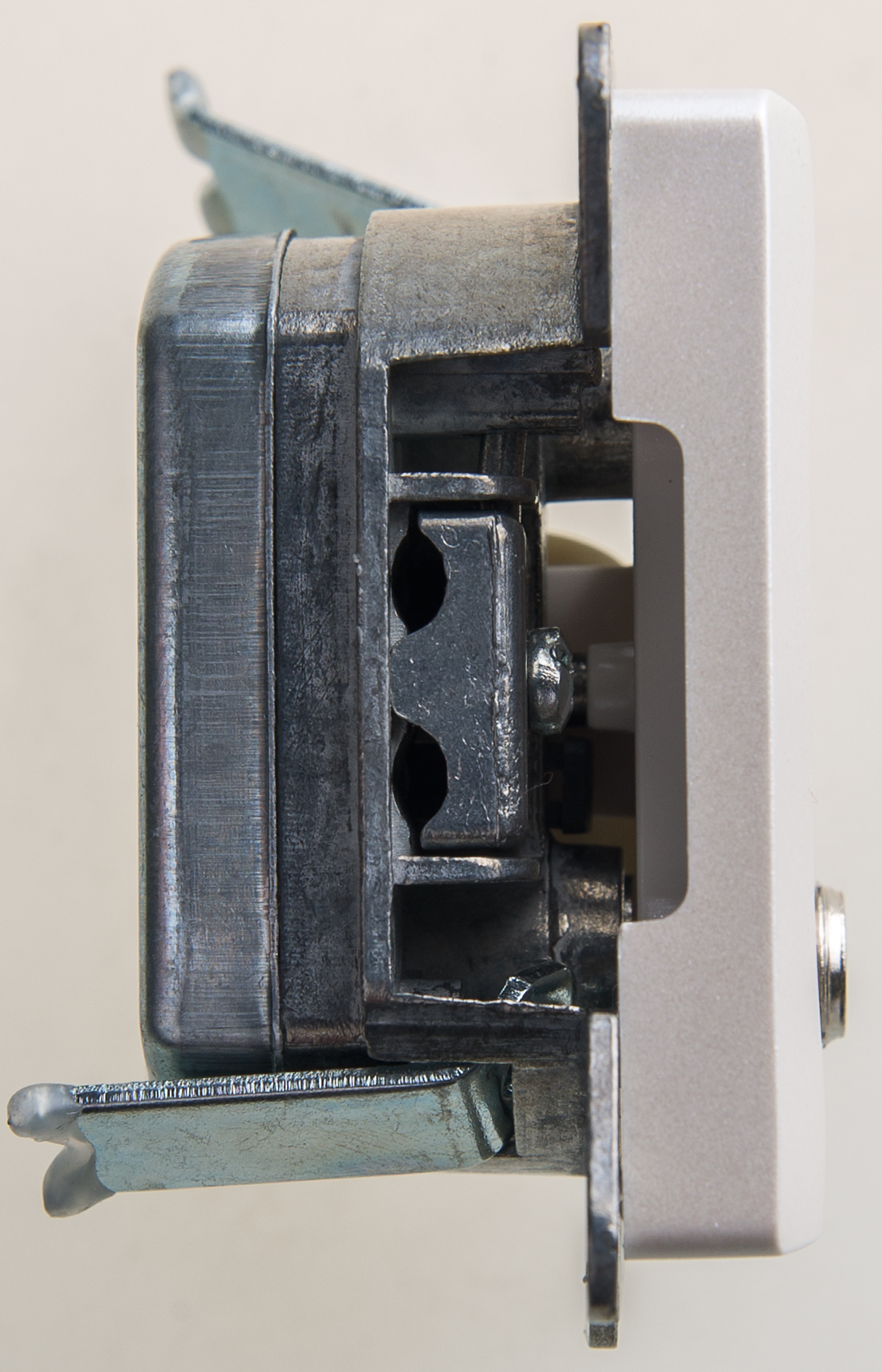 https://tedi24.pro/itcmedia/images/20190426/GSL000698_SCHNEIDERELECTRIC_4.jpeg Image Description for https://tedi24.pro/itcmedia/images/20190426/GSL000698_SCHNEIDERELECTRIC_4.jpeg