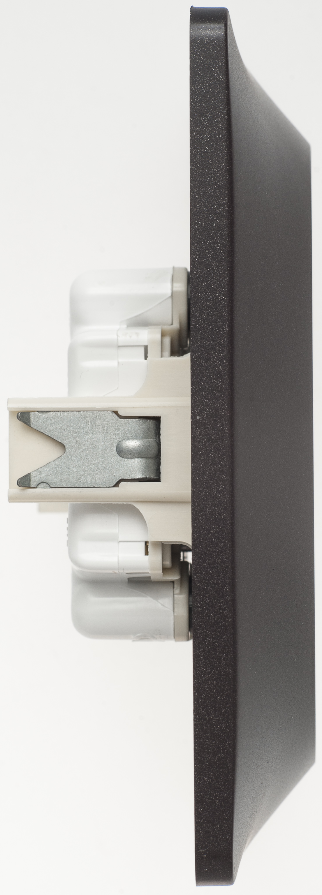 Image Description for https://tedi24.pro/itcmedia/images/20190426/GSL000820_SCHNEIDERELECTRIC_5.jpeg