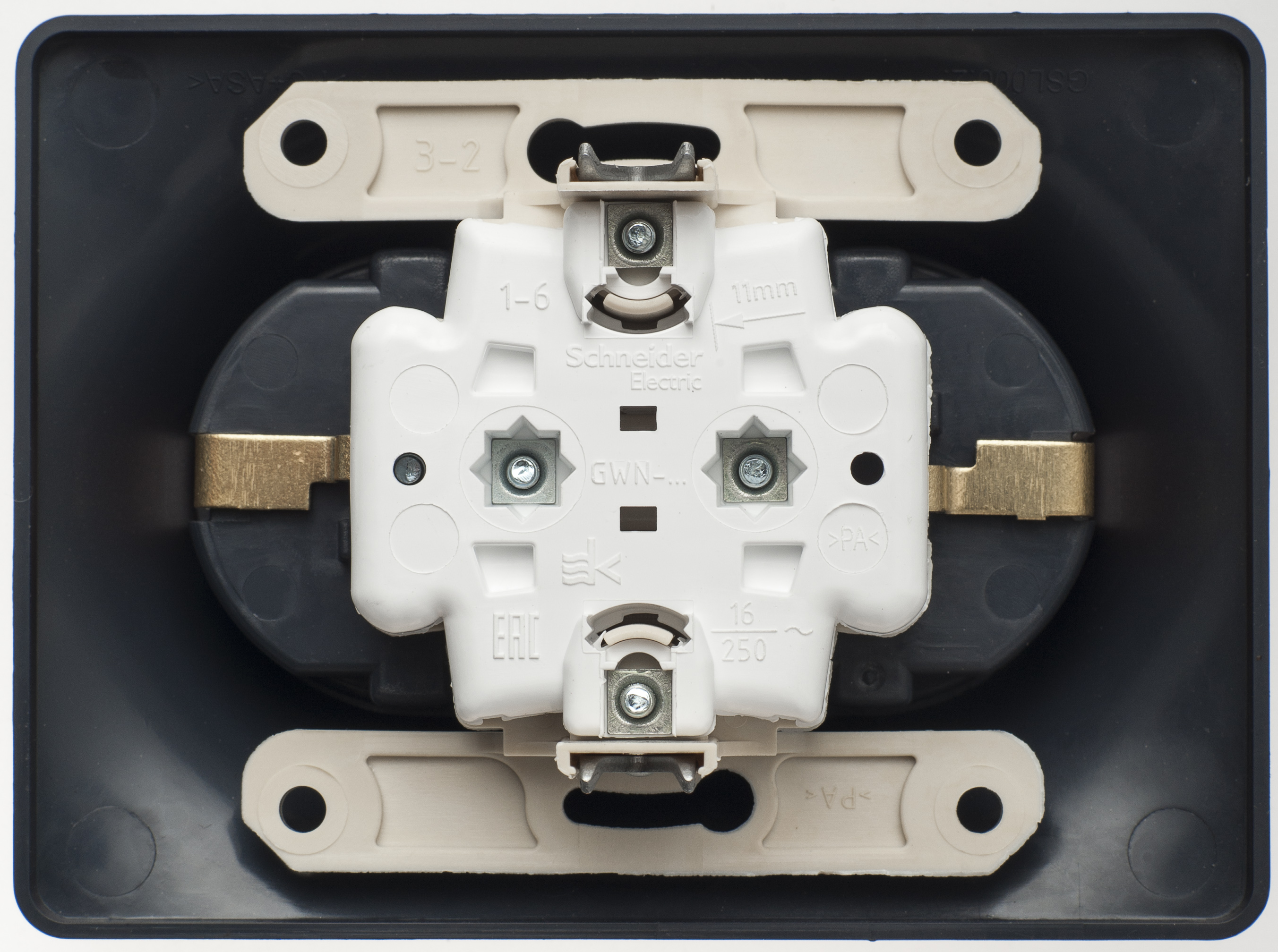Image Description for https://tedi24.pro/itcmedia/images/20190426/GSL000824_SCHNEIDERELECTRIC_3.jpeg
