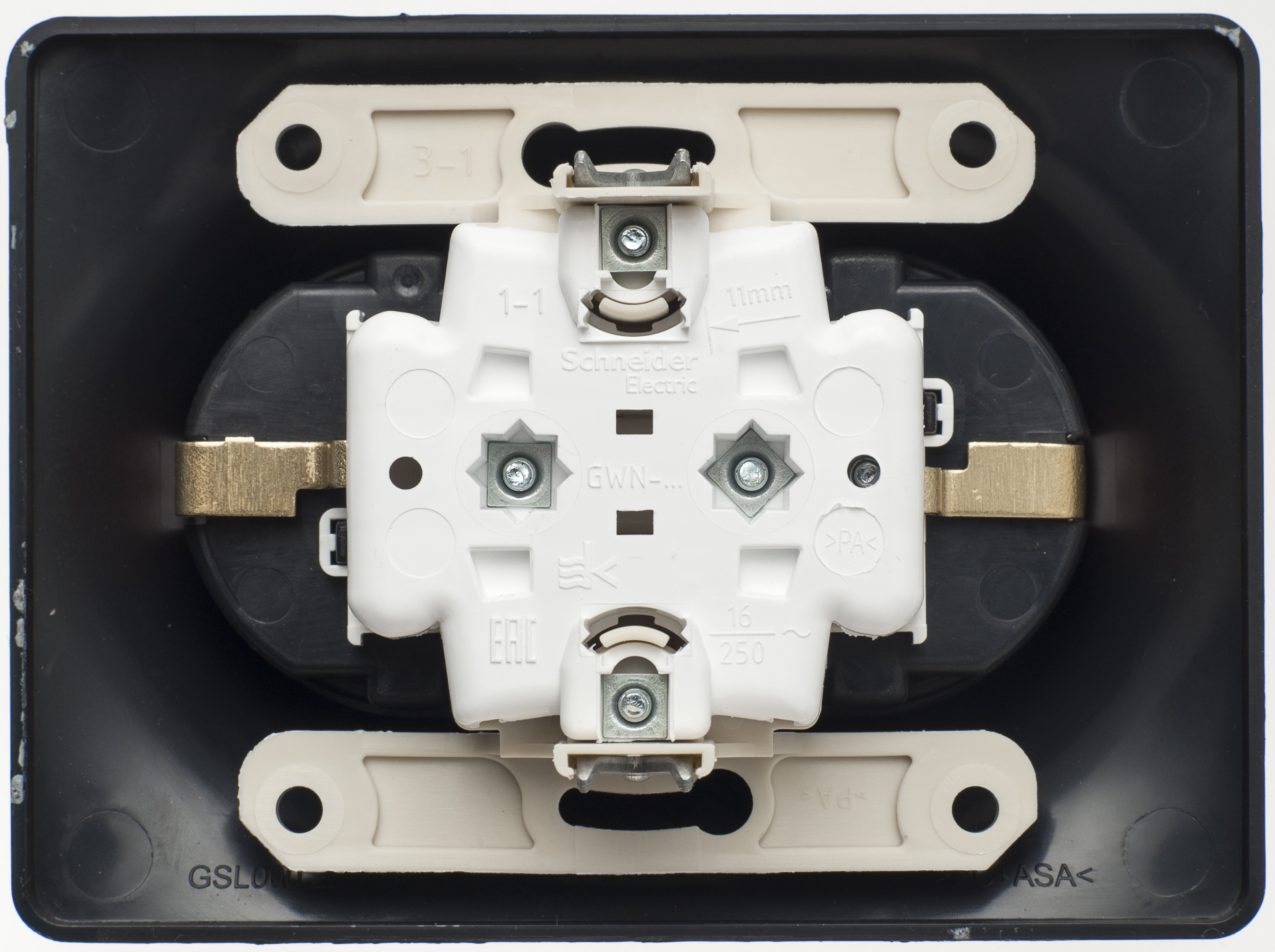 Image Description for https://tedi24.pro/itcmedia/images/20190426/GSL000826_SCHNEIDERELECTRIC_3.jpeg