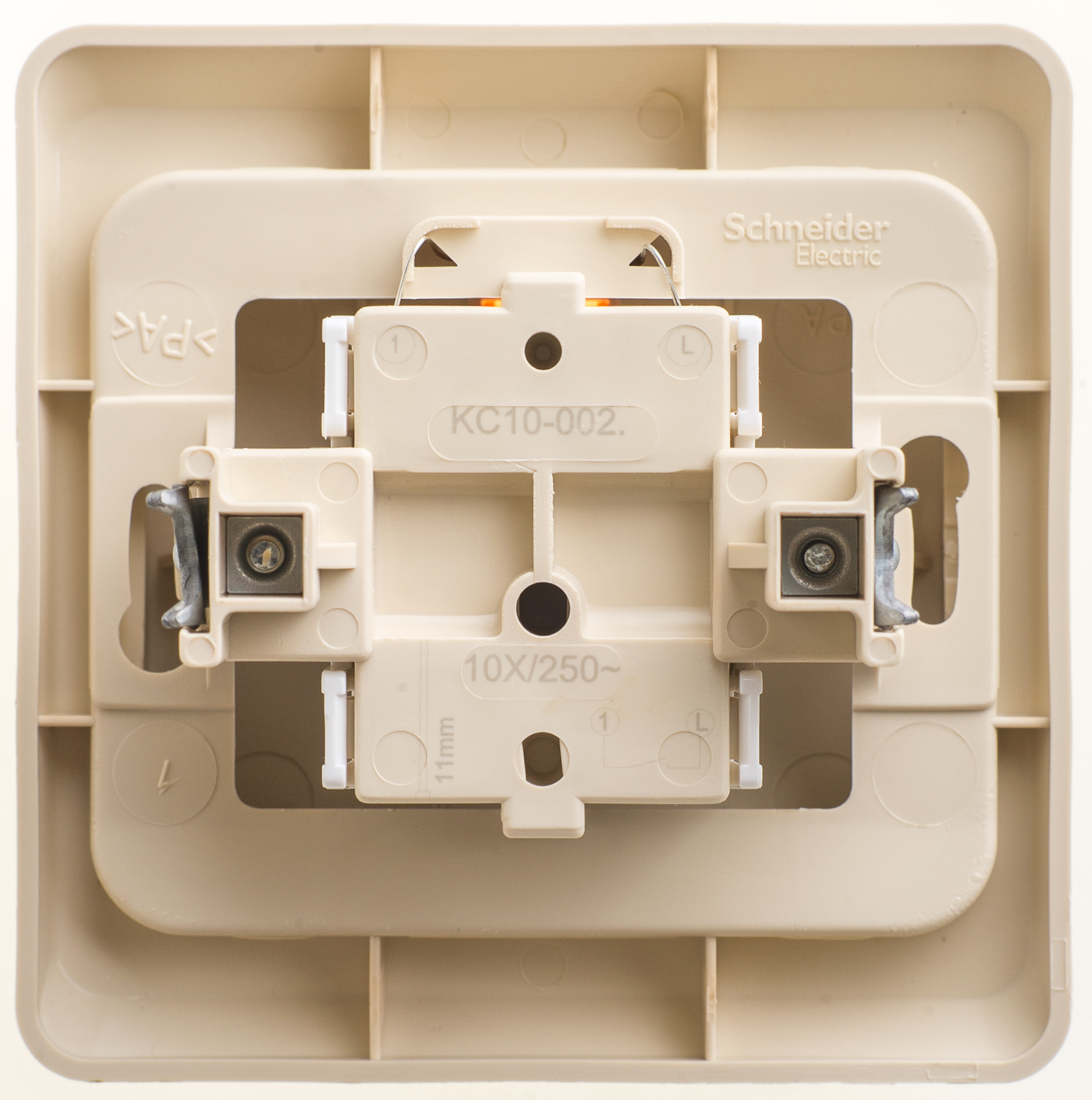 Image Description for https://tedi24.pro/itcmedia/images/20190426/KC10002K_SCHNEIDERELECTRIC_1.jpeg