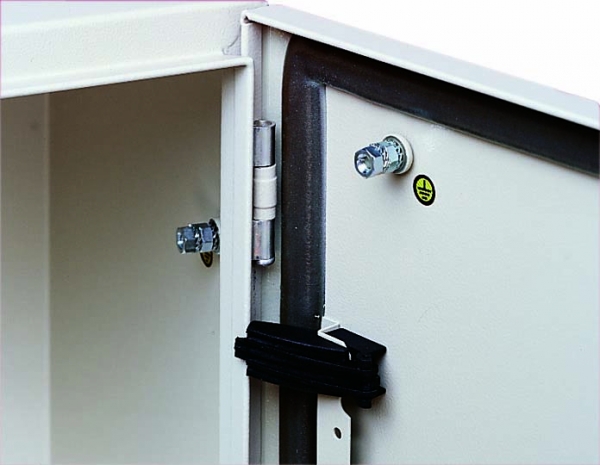 https://tedi24.pro/itcmedia/images/20190426/NSYAEDRS3DPA6_SCHNEIDERELECTRIC_1.jpg Image Description for https://tedi24.pro/itcmedia/images/20190426/NSYAEDRS3DPA6_SCHNEIDERELECTRIC_1.jpg