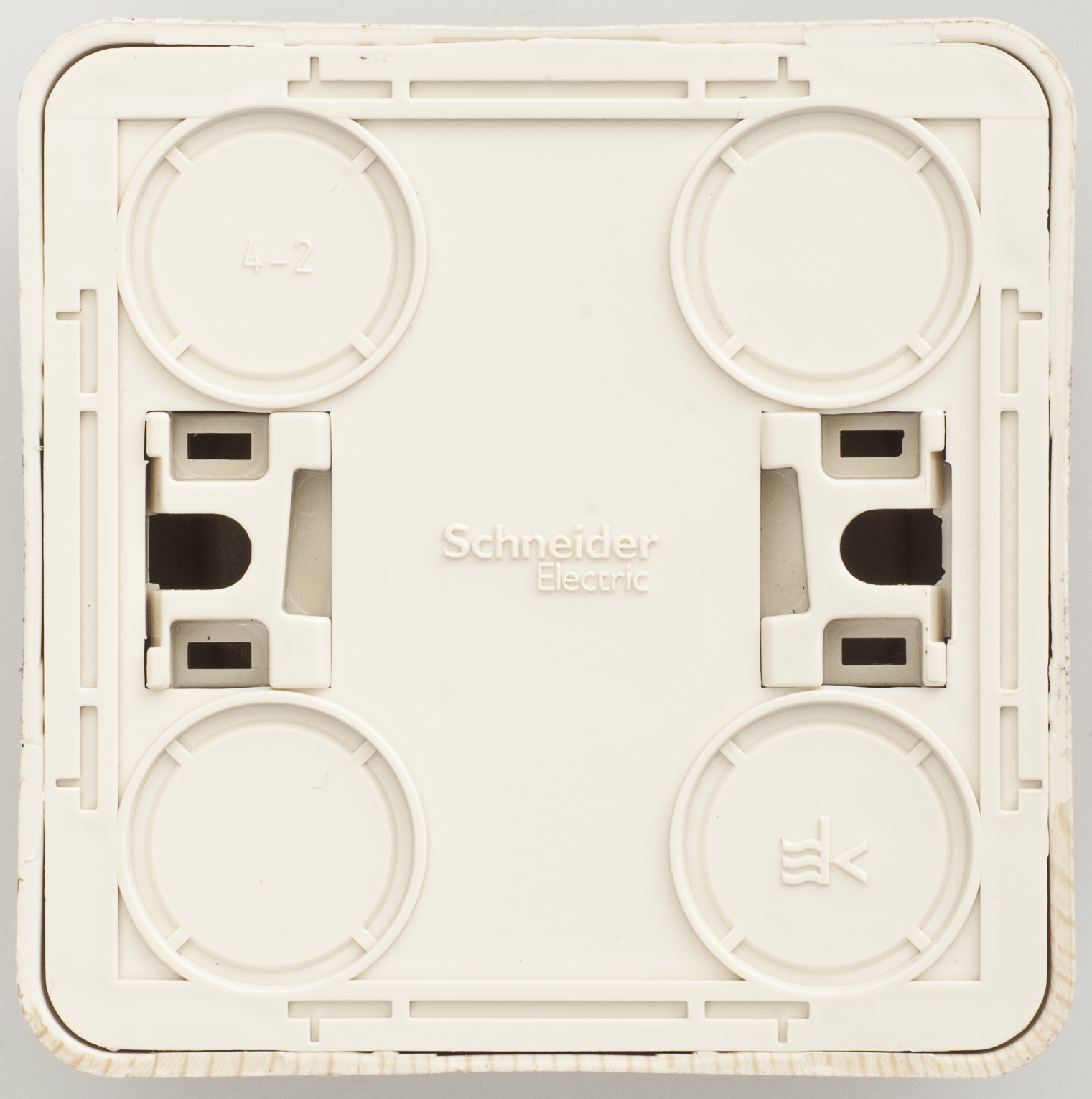 Image Description for https://tedi24.pro/itcmedia/images/20190426/PA16001D_SCHNEIDERELECTRIC_4.jpeg