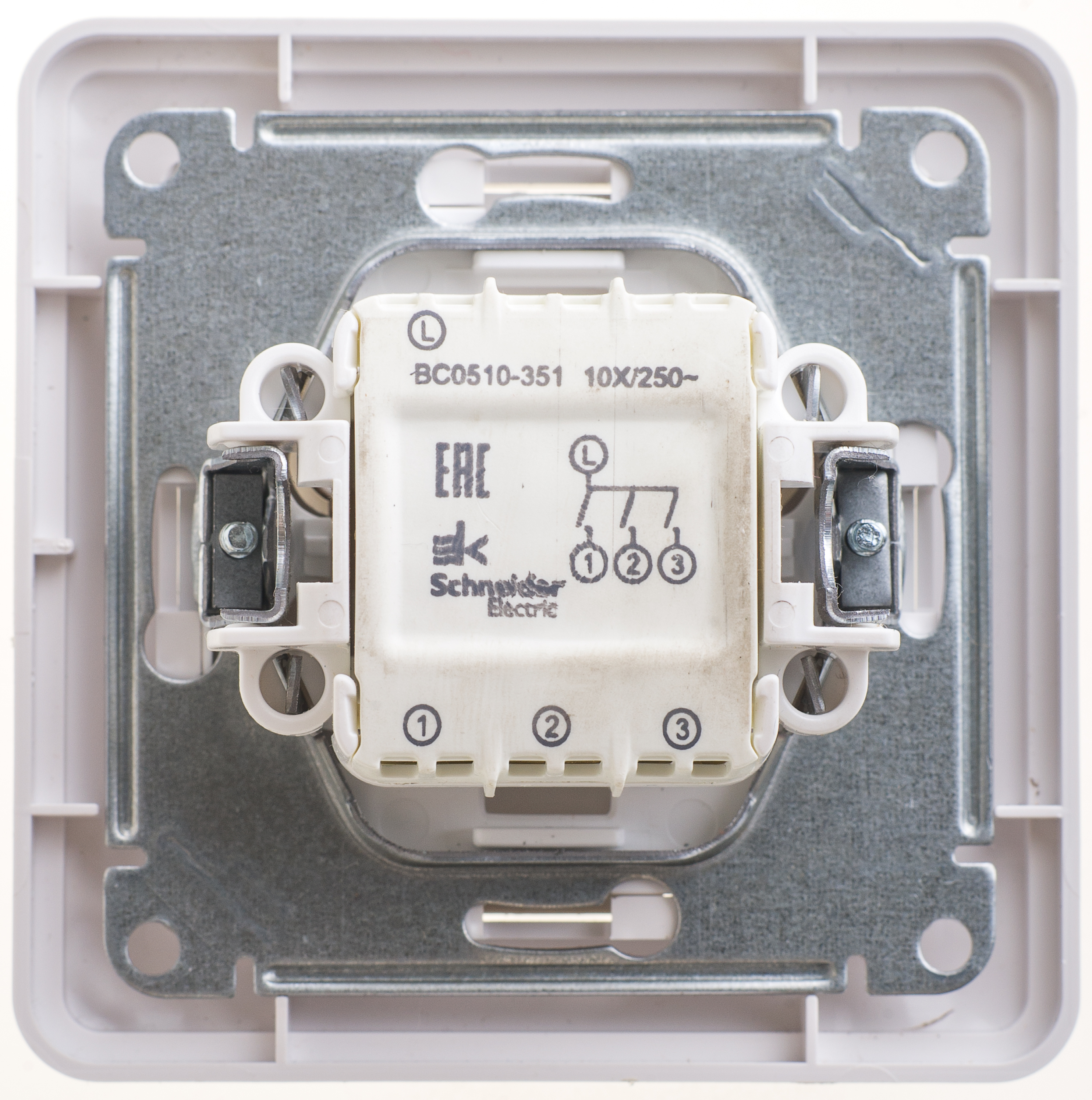 https://tedi24.pro/itcmedia/images/20190426/VS051035118_SCHNEIDERELECTRIC_1.jpeg Image Description for https://tedi24.pro/itcmedia/images/20190426/VS051035118_SCHNEIDERELECTRIC_1.jpeg