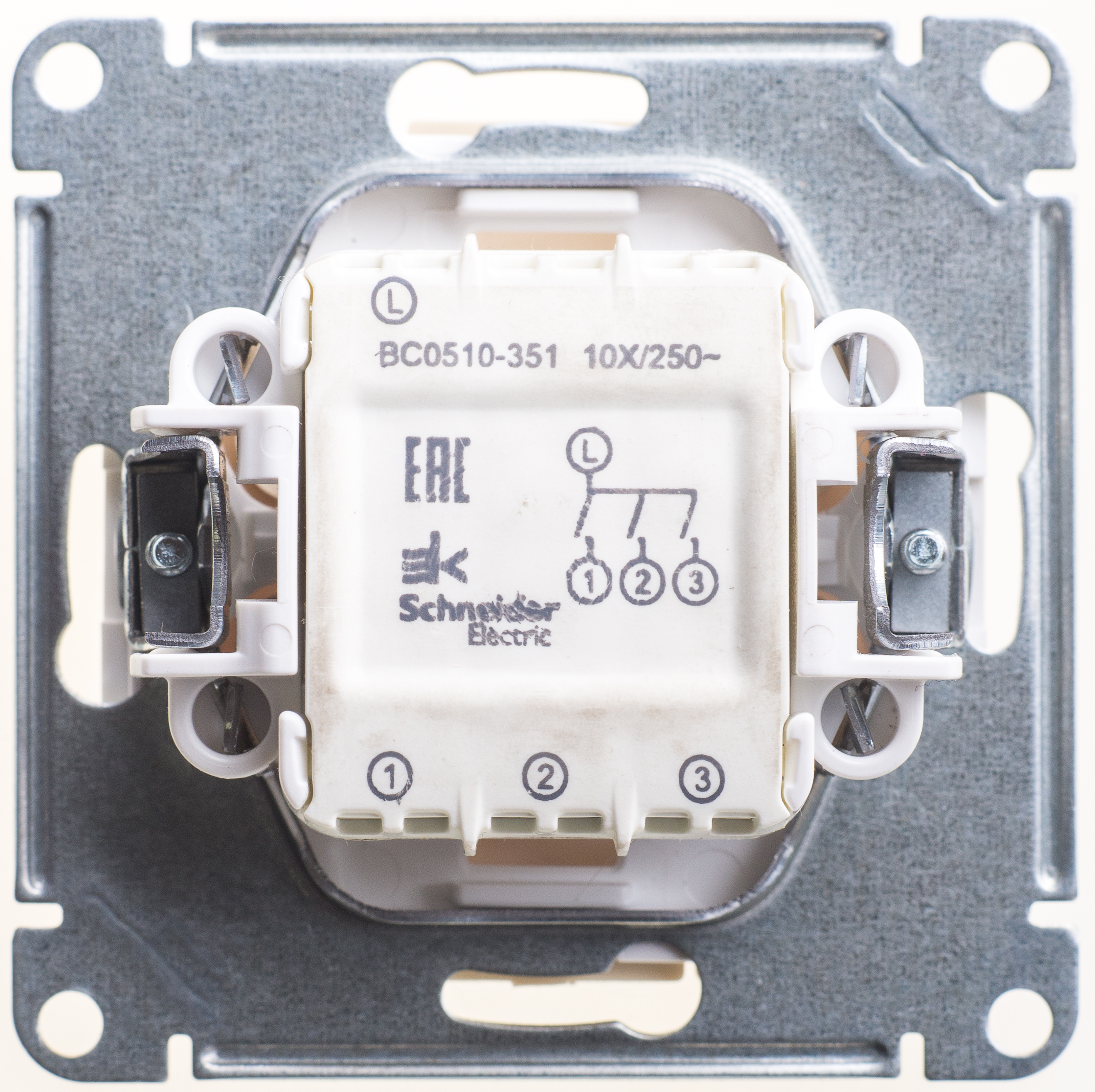 https://tedi24.pro/itcmedia/images/20190426/VS0510351286_SCHNEIDERELECTRIC_1.jpeg Image Description for https://tedi24.pro/itcmedia/images/20190426/VS0510351286_SCHNEIDERELECTRIC_1.jpeg