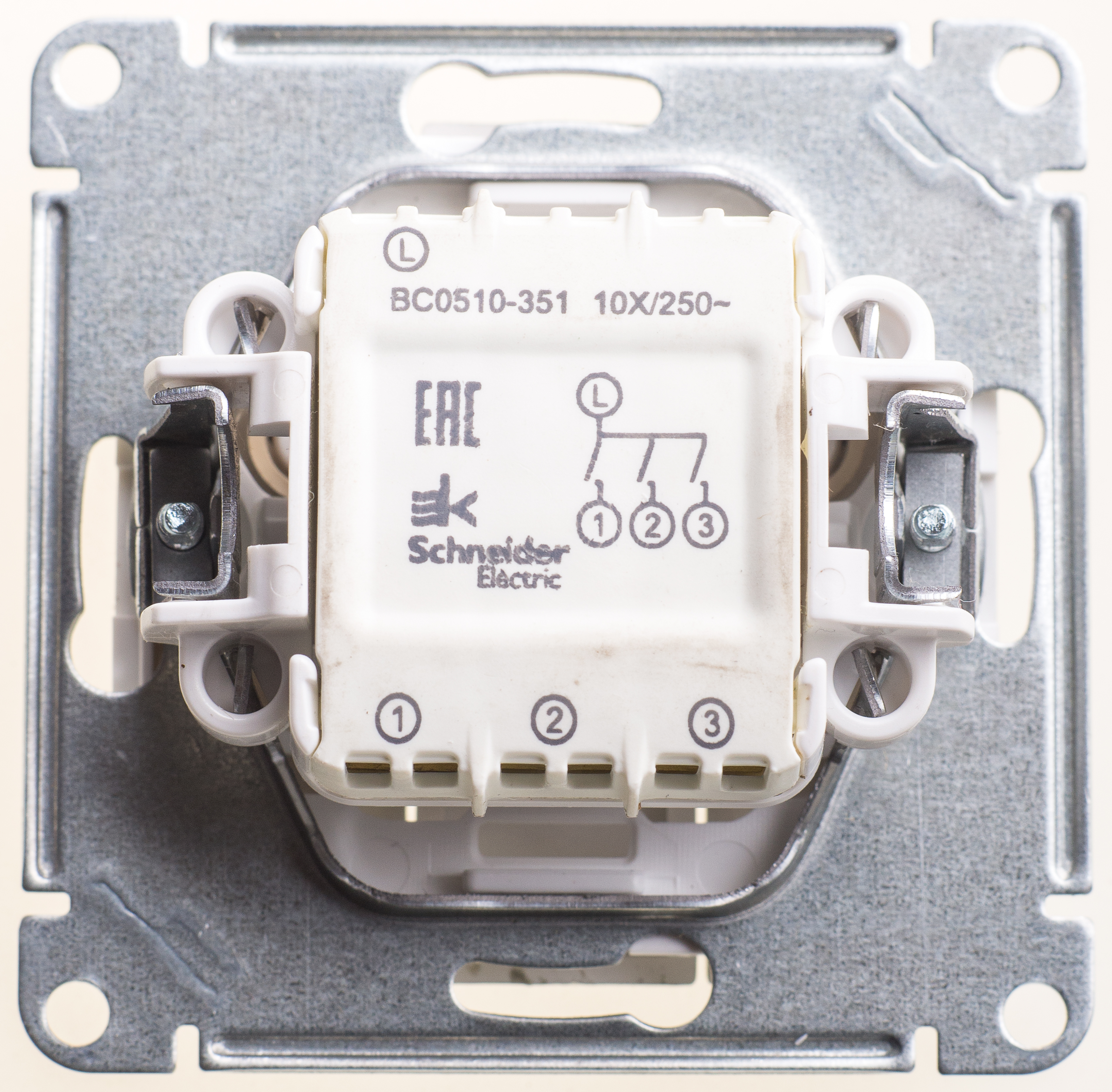 https://tedi24.pro/itcmedia/images/20190426/VS0510351486_SCHNEIDERELECTRIC_2.jpeg Image Description for https://tedi24.pro/itcmedia/images/20190426/VS0510351486_SCHNEIDERELECTRIC_2.jpeg