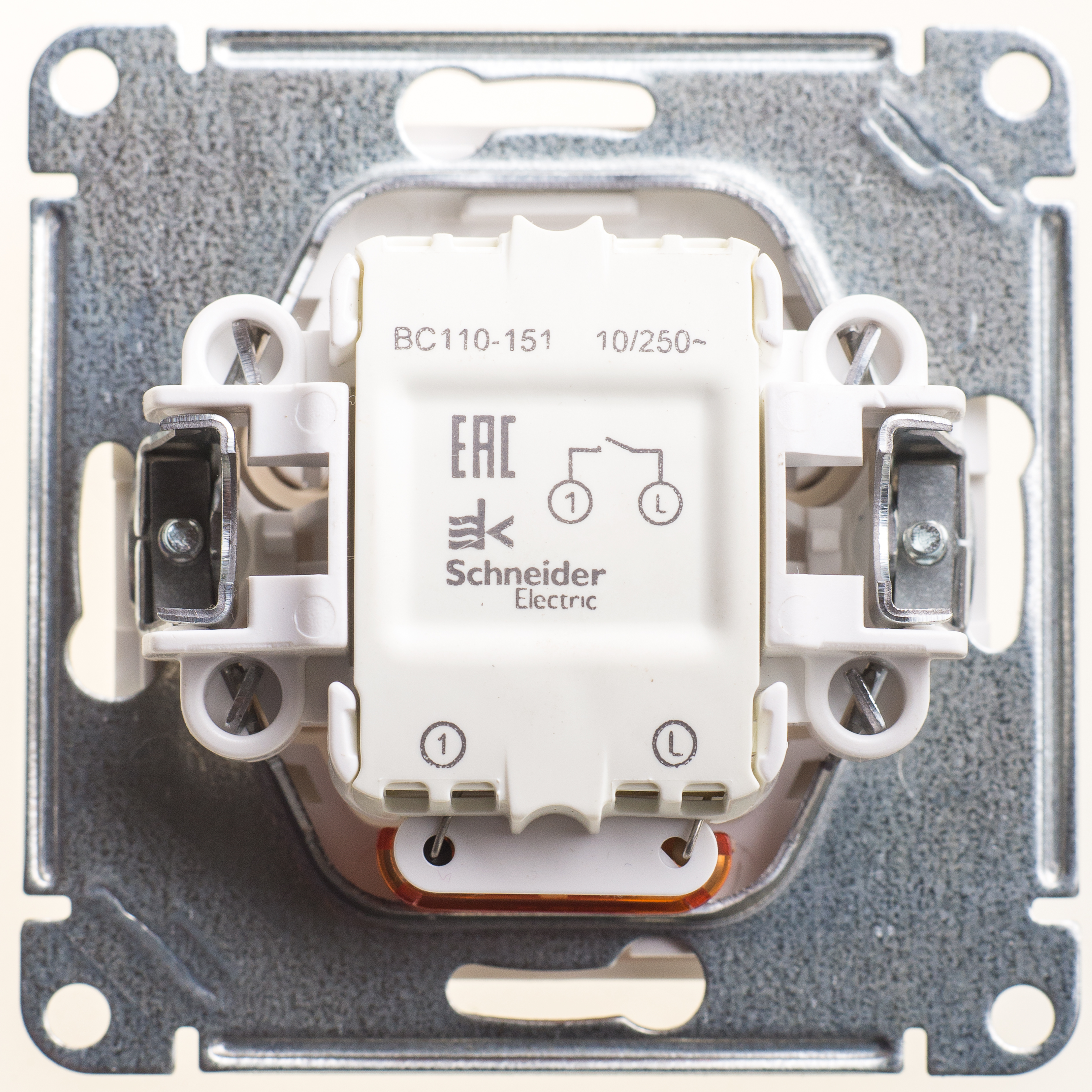 https://tedi24.pro/itcmedia/images/20190426/VS110151186_SCHNEIDERELECTRIC_1.jpeg Image Description for https://tedi24.pro/itcmedia/images/20190426/VS110151186_SCHNEIDERELECTRIC_1.jpeg