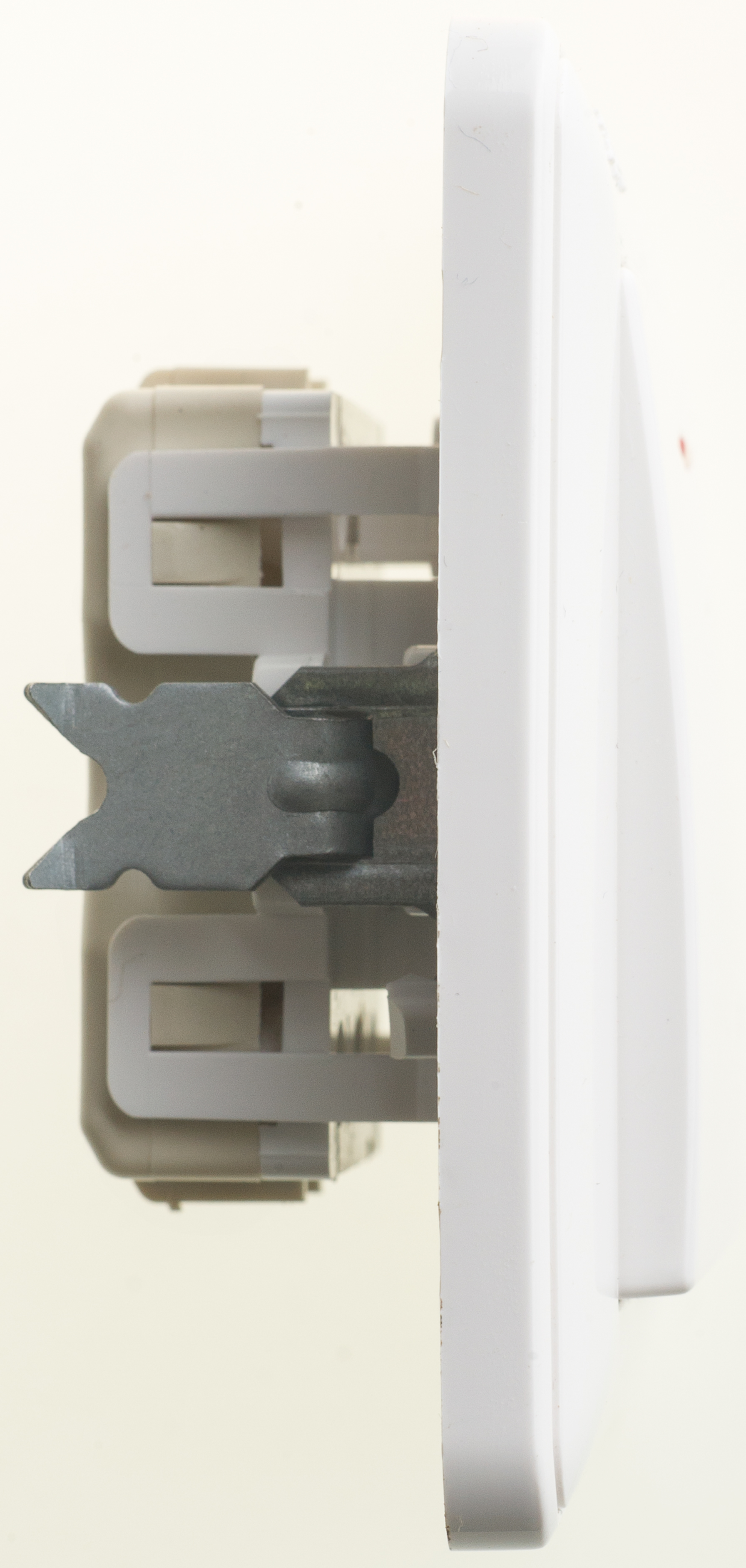Image Description for https://tedi24.pro/itcmedia/images/20190426/VS11615118_SCHNEIDERELECTRIC_3.jpeg