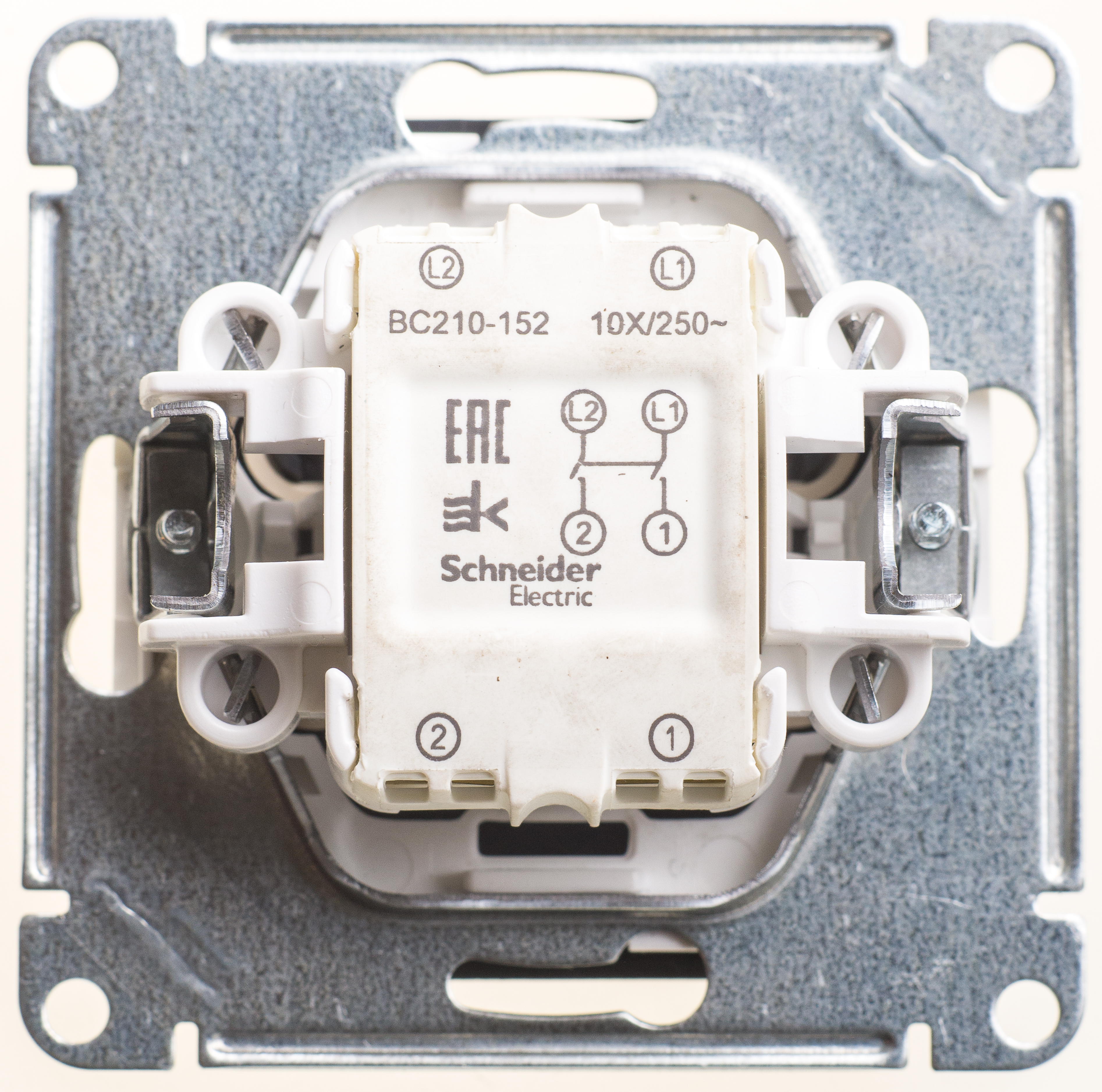 https://tedi24.pro/itcmedia/images/20190426/VS210152686_SCHNEIDERELECTRIC_2.jpeg Image Description for https://tedi24.pro/itcmedia/images/20190426/VS210152686_SCHNEIDERELECTRIC_2.jpeg