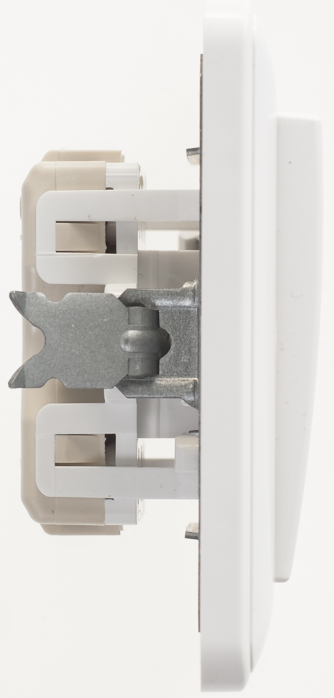 Image Description for https://tedi24.pro/itcmedia/images/20190426/VS61615618_SCHNEIDERELECTRIC_3.jpeg