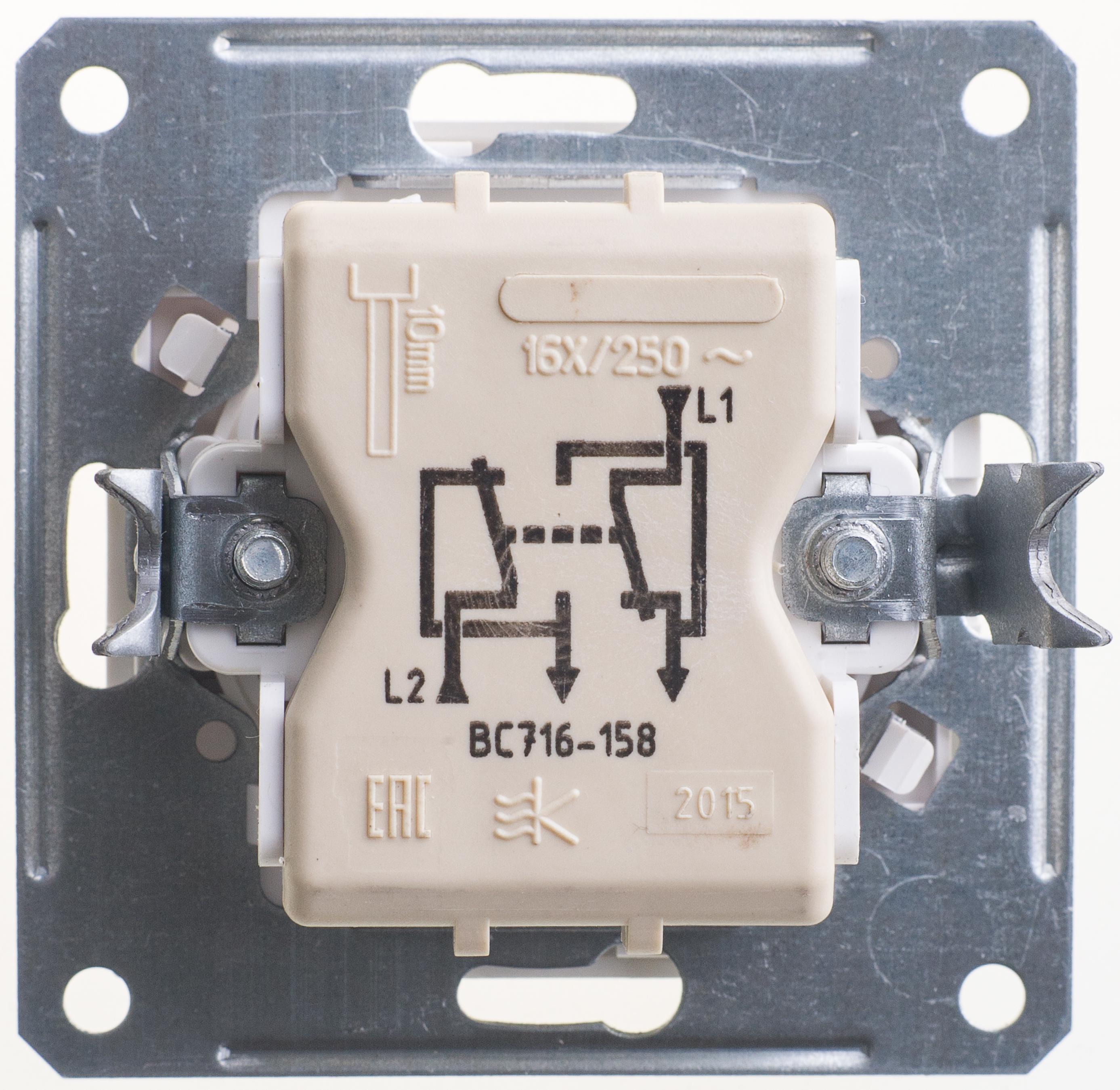 Image Description for https://tedi24.pro/itcmedia/images/20190426/VS716158486_SCHNEIDERELECTRIC_2.jpeg