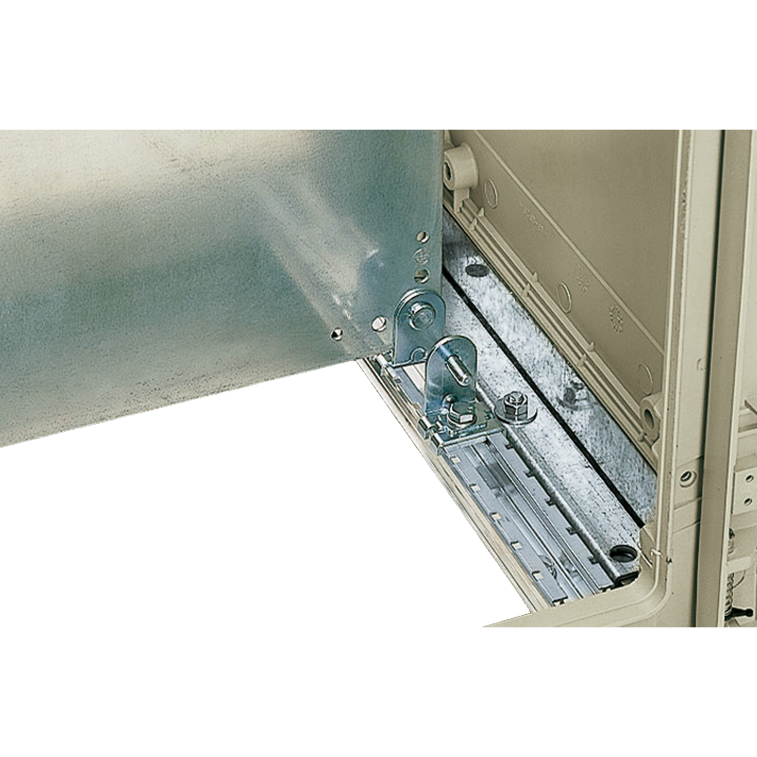 Image Description for https://tedi24.pro/itcmedia/images/20190622/NSYEDPLA_SCHNEIDERELECTRIC_1.jpeg