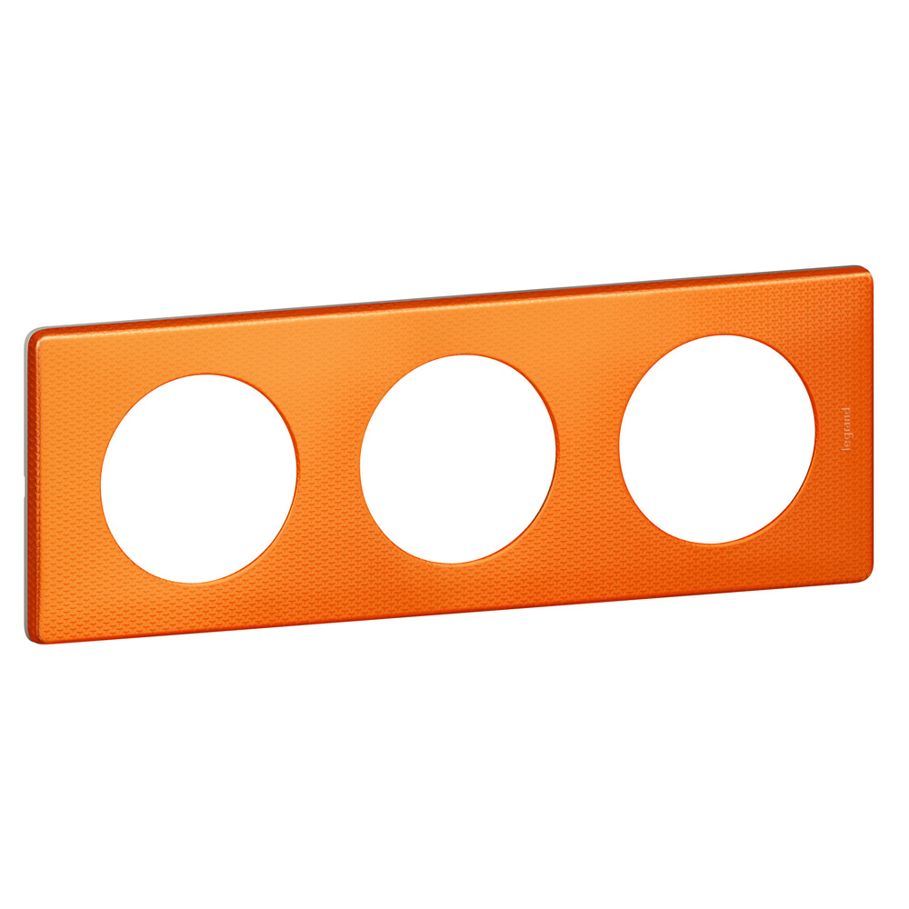 Image Description for https://tedi24.pro/itcmedia/images/20190702/068763_LEGRAND_1.jpg