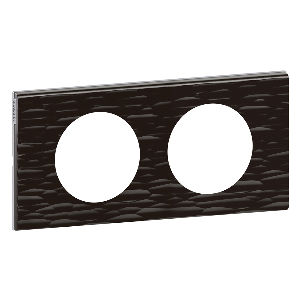Image Description for https://tedi24.pro/itcmedia/images/20190702/069022_LEGRAND_1.jpg