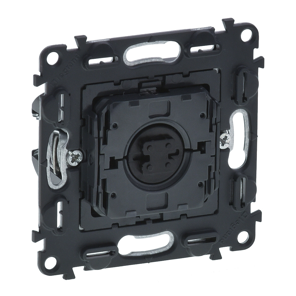 Image Description for https://tedi24.pro/itcmedia/images/20190702/752029_LEGRAND_1.jpg