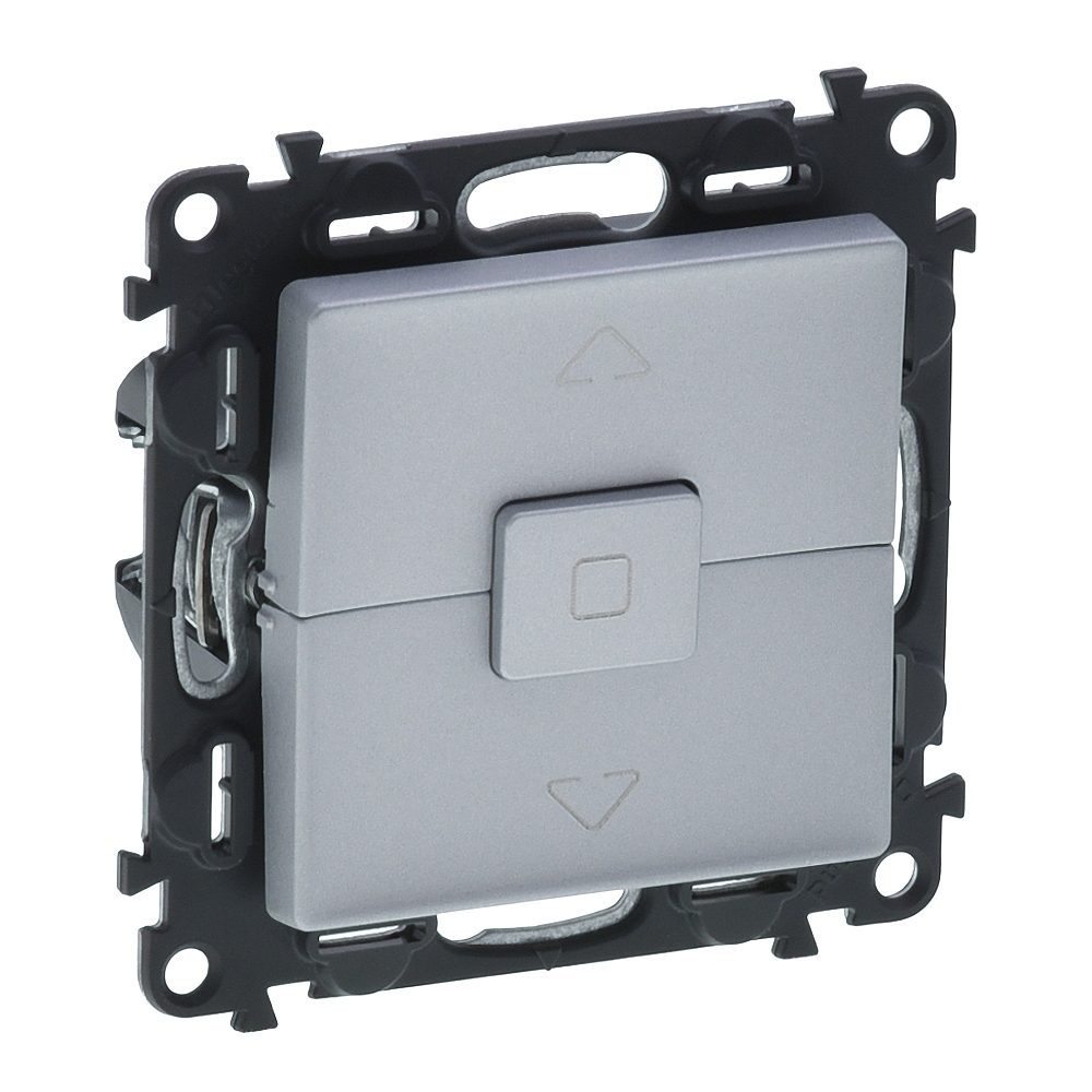 Image Description for https://tedi24.pro/itcmedia/images/20190702/752629_LEGRAND_1.jpg