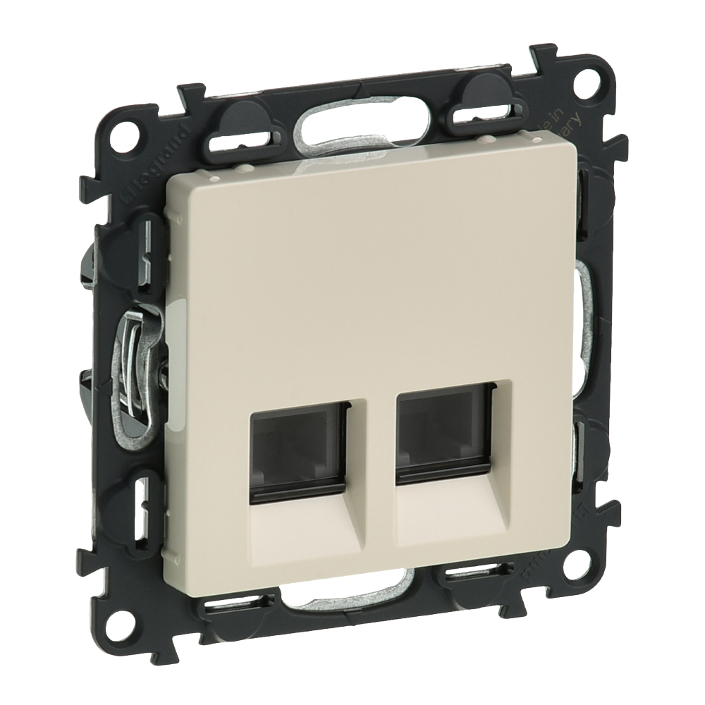 Image Description for https://tedi24.pro/itcmedia/images/20190702/753239_LEGRAND_1.jpg
