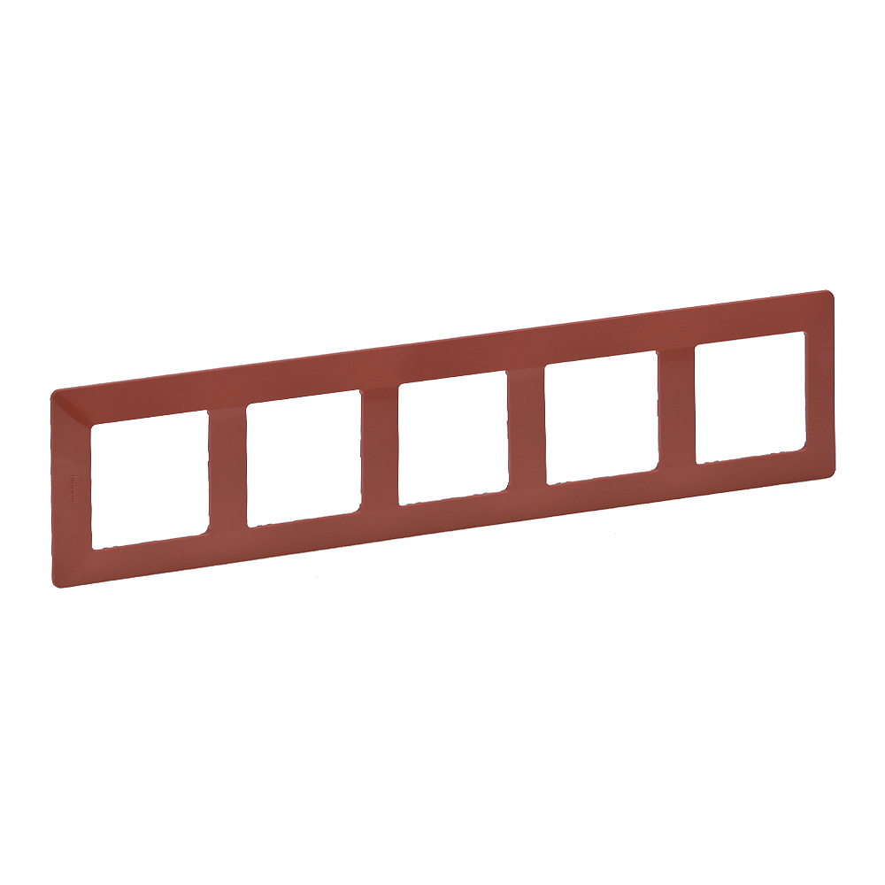 Image Description for https://tedi24.pro/itcmedia/images/20190702/754075_LEGRAND_1.jpg