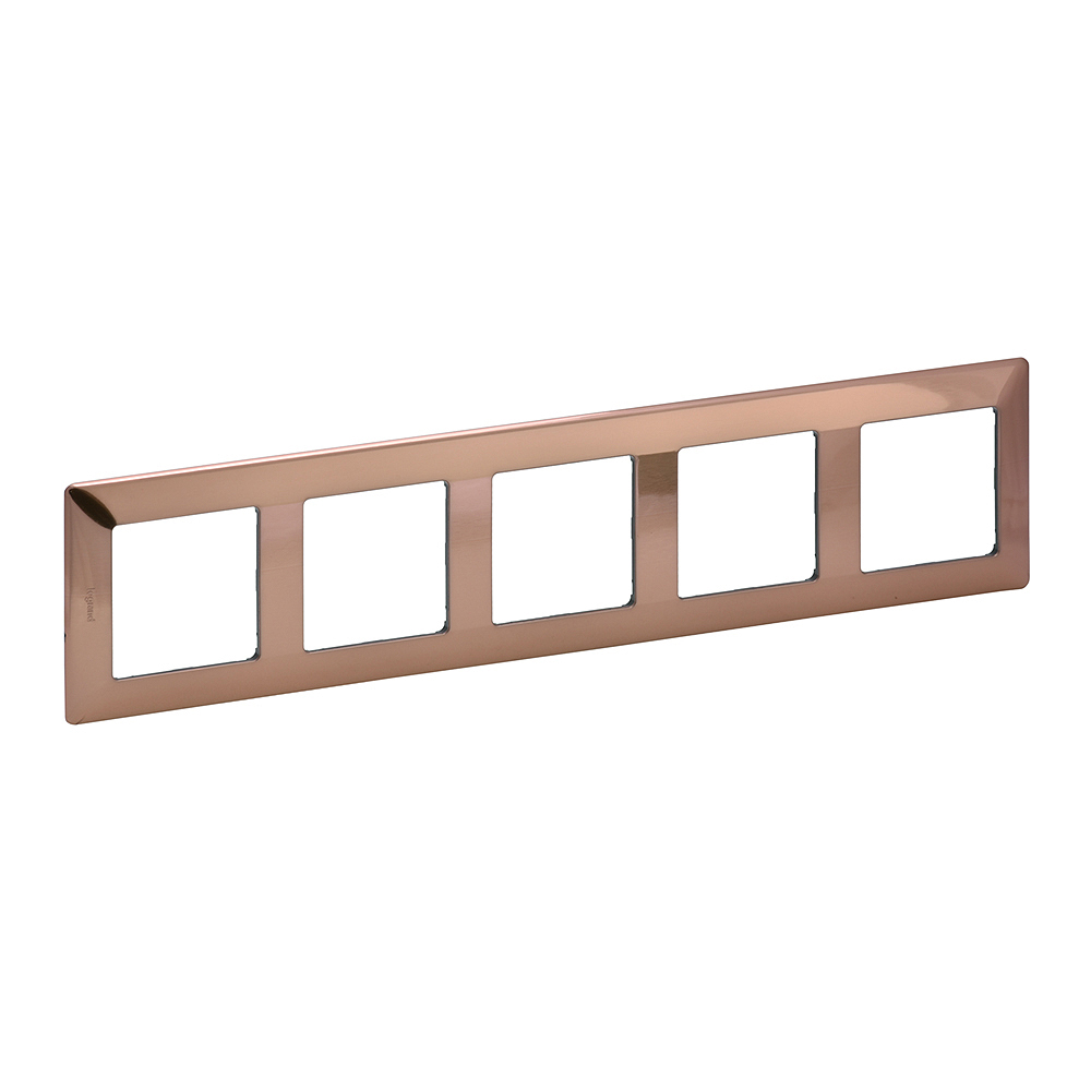 Image Description for https://tedi24.pro/itcmedia/images/20190702/754165_LEGRAND_1.jpg
