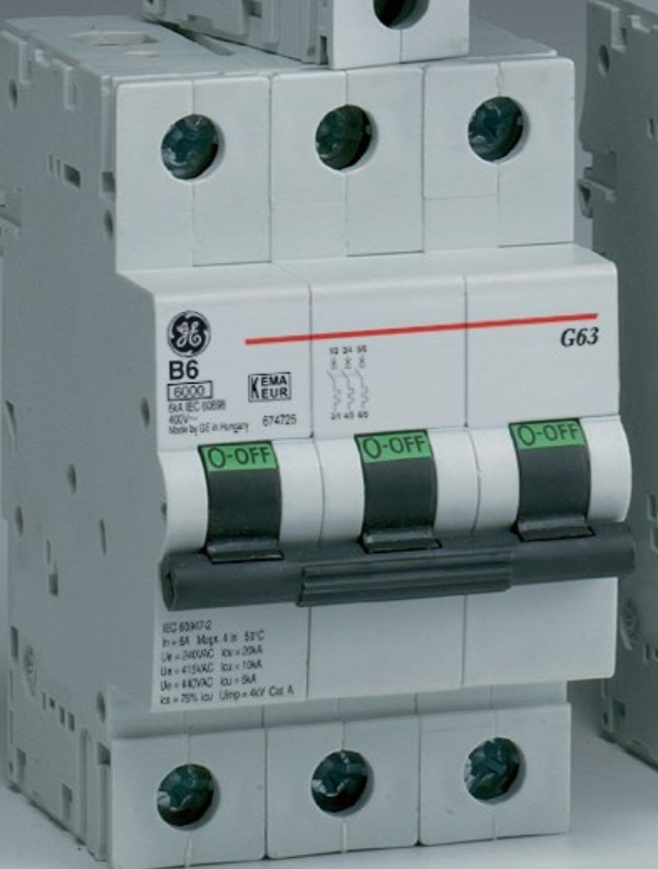 https://tedi24.pro/itcmedia/images/20220715/674647_GEPOWERCONTROL_2.jpg Image Description for https://tedi24.pro/itcmedia/images/20220715/674647_GEPOWERCONTROL_2.jpg
